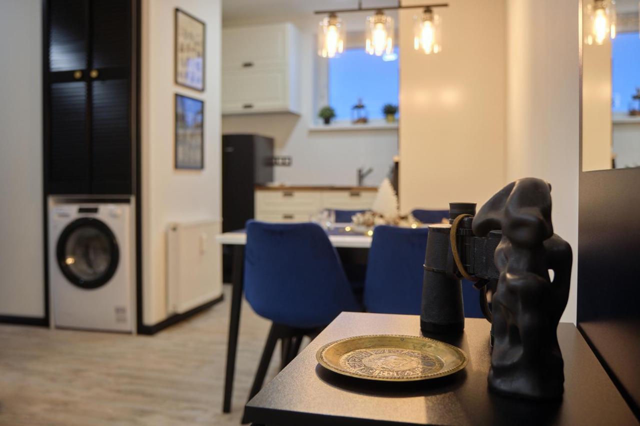 Monos Apartman Tatabánya Exteriör bild