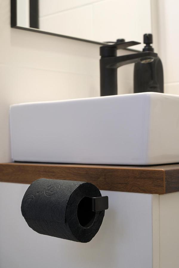 Monos Apartman Tatabánya Exteriör bild