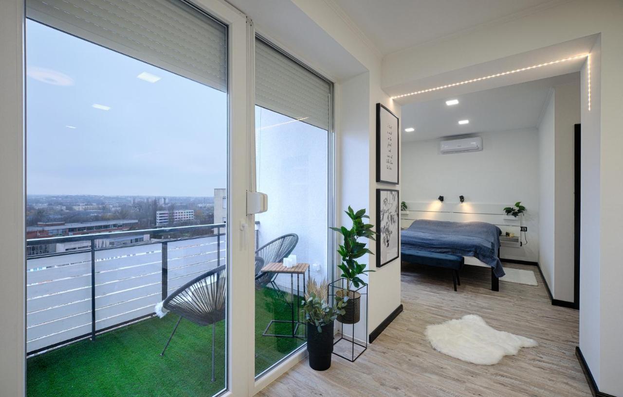 Monos Apartman Tatabánya Exteriör bild